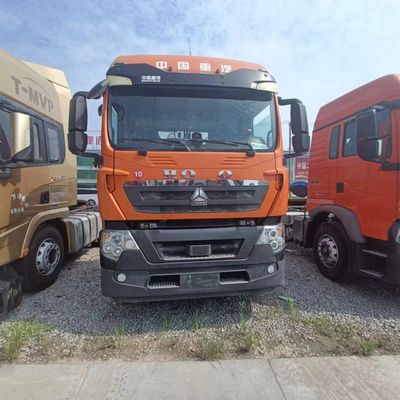 사용 된 HOWO 6X4 트랙터 트럭 반 트레일러 유동