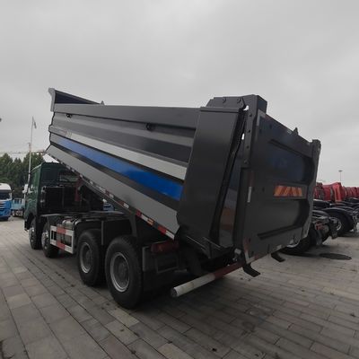내구성 있는 시노트럭 6X4 중량 트럭