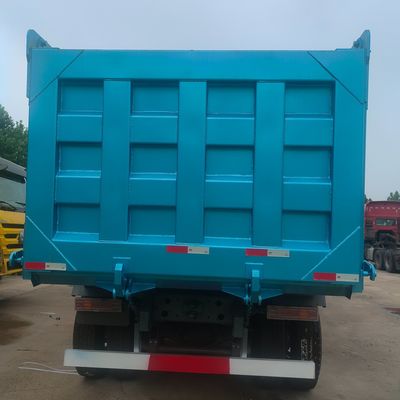 8800.000kg 패키지 총중량 중량용 HOWO 8X4 휠 덤프 트럭 광업용
