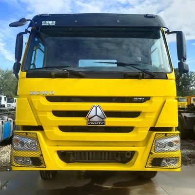 HOWO 371HP 6X4 트랙터 엔진 용량&gt; 8L 및 맞춤형 디자인