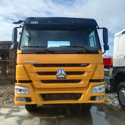 351-450hp 수동변속기형 트럭 트랙터 600L 탱크를 가진 반 트레일러를 끌기