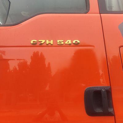 산데카 4X2 트랙터 사용 된 운송 트럭 600L 연료 탱크와 ≤5 좌석 저렴