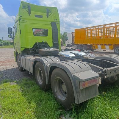 6개월 디젤 6X4 트랙터 트럭 J6p420HP 400L 연료 탱크 유로 5 배출량 표준