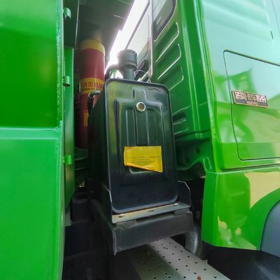 6개월 판매 후 서비스 저렴한 가격 중고용 Sinotruk HOWO 6X4/8X4 중형 트럭