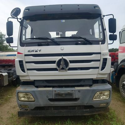 시노트럭 차시 내의 고급 스티어링 시스템으로 된 베이벤 430HP 중량 트럭