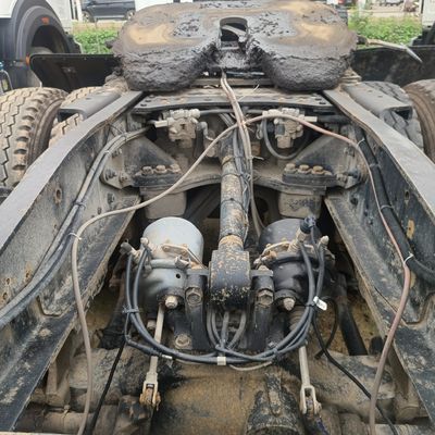 탄소 강철 화물 상자 재료 430HP 시노트럭 차시와 함께 Beiben 중량 차량