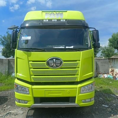 미국 탄소 강철 FAW Jiefang J6p420HP 반착대를 끌기 위한 디젤 중량 트럭