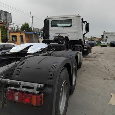 판매 HOWO 371HP 6X4 트랙터 트럭 사용 된 화물 운송 트럭 수동 변속기
