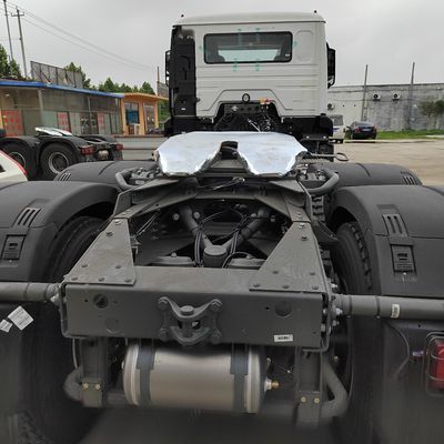 판매 HOWO 371HP 6X4 트랙터 트럭 사용 된 화물 운송 트럭 수동 변속기