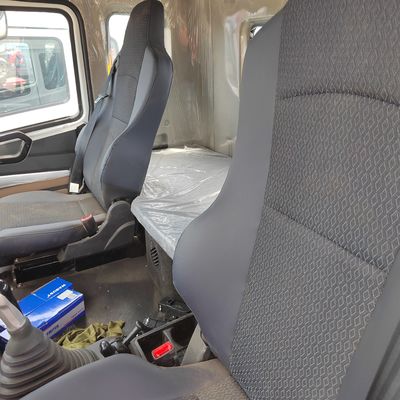 판매 HOWO 371HP 6X4 트랙터 트럭 사용 된 화물 운송 트럭 수동 변속기