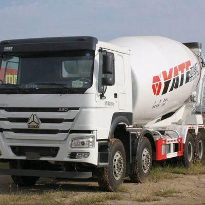 최고 말력 400hp 힘 보조 및 Sinotruk 차시와 함께 중량 트럭