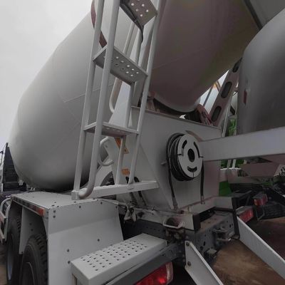 연료 디젤 8m3 6X4 콘크리트 믹서 트럭 건설 패키지 총 무게 8400.000kg