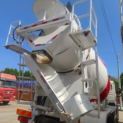 연료 최대 마력 300-400hp 건설 작업용 디젤 시멘트 혼합 트럭