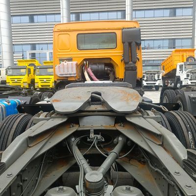 세코 배달과 함께 HOWO371HP6X4 트랙터 트럭의 강력한 견인 능력과 판매