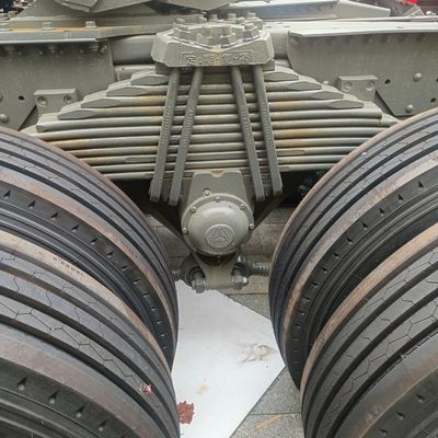 680.00cm * 255.00cm * 380.00cm 패키지 크기 시트랙 트랙터 트럭 1000L 연료 탱크
