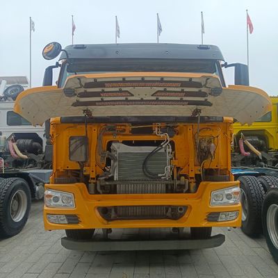 향상된 운전자 편의성 Sinotruck 6X4 트랙터 사용자 지정 공기 서스펜션