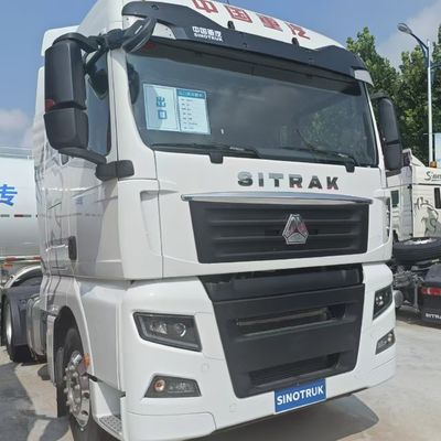 31-40t 로드 용량 HOWO 공기 서스펜션 운전자 좌석 특징과 함께 트랙터 트럭
