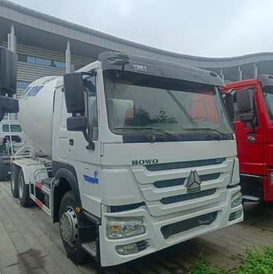 30T 유능량 시노트럭 차시 380HP 유틸리티 콘크리트 믹서 트럭
