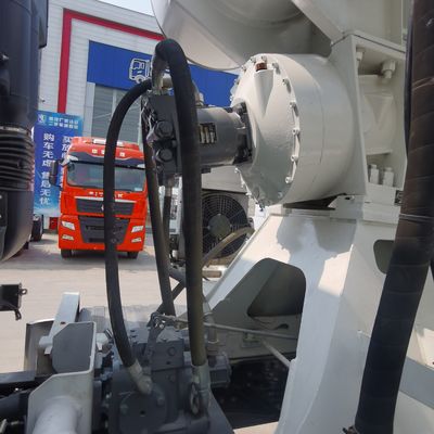 12100.000kg 총중량 타이어 중량 건설 프로젝트용 콘크리트 믹서 트럭