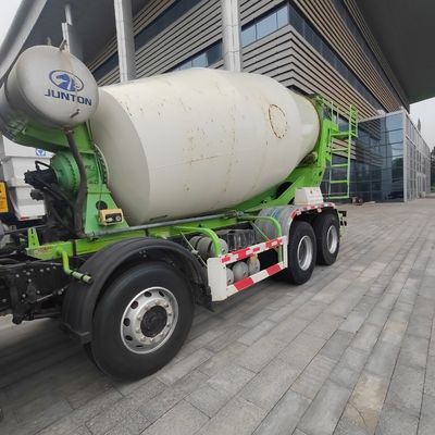 사용 된 Sinotruk 차시 가이드럴 시멘트 트럭