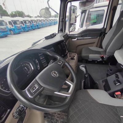 사용 된 Sinotruk 차시 가이드럴 시멘트 트럭