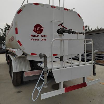 분사 Sinotruk HOWO 6X4 물 배달 트럭 패키지 총 무게 13570.000kg