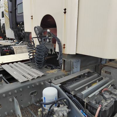 운송 트럭 시노트럭 시트랙 사용 된 6X4 CNG 460HP 트랙터-트럭 고 내구성