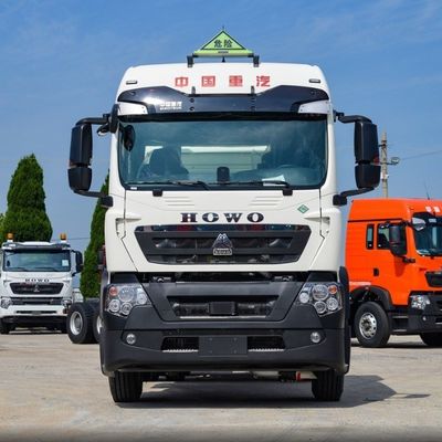 사용중인 시노트럭 HOWO 6X4 CNG 트랙터 트럭 용량 31-40t GCC 타이어 인증