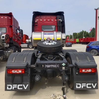 동펜 티안롱 6X4 LNG 자동 변속기 튜브리스 타이어 트랙션 운송 트럭