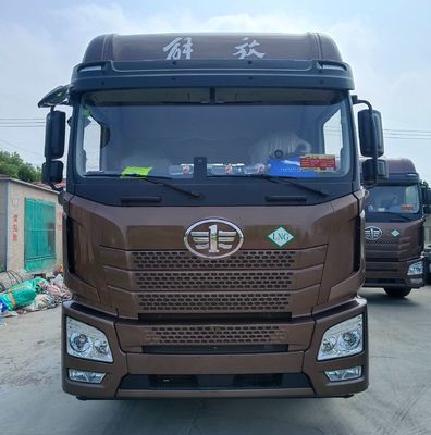 2024 Jh6 Liberation 6X410 바퀴 530HP 트랙션 트럭 ≤5석 부하 31-40t