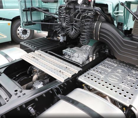 8800.000kg 총중량 580HP LNG FAW 6*4 및 4*2 트랙터 트럭