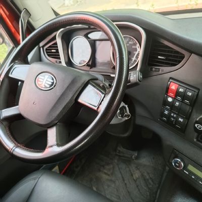 CA4250P66M25T1E6 맞춤형 요청 저렴한 FAW J6p 가스 6X4 트랙터 트럭