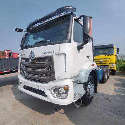 탄소 강철 소재 HOWO 내구성 트랙터 사용 트럭 6500.000kg 패키지 총 무게