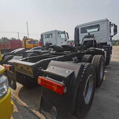 탄소 강철 소재 HOWO 내구성 트랙터 사용 트럭 6500.000kg 패키지 총 무게
