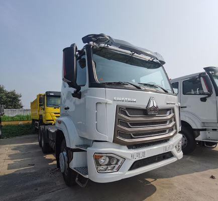 시노트룩 HOWO 400HP 덤프 트럭 탱크 중량 작업용 튜브리스 타이어 설계