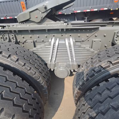ZZ4257N3247E1H Sinotruk HOWO 600L 연료 탱크와 연료와 함께 트랙터 트레일러
