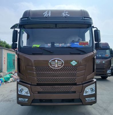 전력 630HP Jh6 가스 트랙터 미국 통화 및 전력 성능을위한 운송 트럭