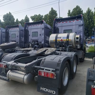 하오오 LNG 트랙터 트럭 580HP에서 700HP 트랙터 맞춤형 드라이브 휠 6 × 4