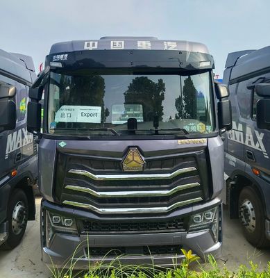 탄소 강철 HOWO LNG 트랙션 트럭 6 * 4/4 * 2/6 * 2 480HP에서 700HP 운송 트럭