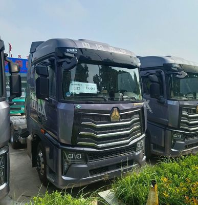 6x4 HOWO LNG 트랙션 트럭 480HP에서 700HP 판매 후 서비스와 함께 운송 트럭