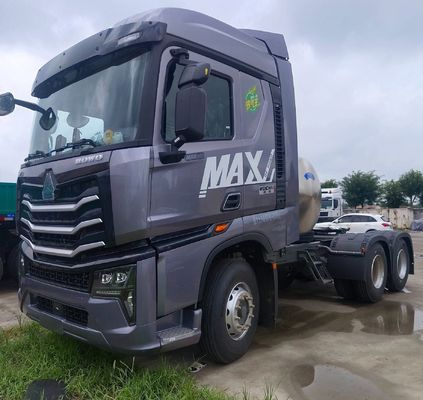 2024 중국 중형용 HOWO 6X4LNG540HP 자동변속기 트랙터 운송 트럭