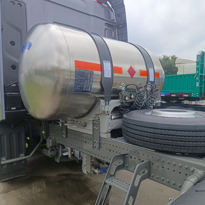 2024 HOWO 6X4/4X2LNG540HP 자동 변속기 추력 운송 트럭 판매