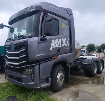 31-40t 부하 용량 HOWO 6X4/4X2LNG540HP 자동 변속기 트랙터 운송 트럭