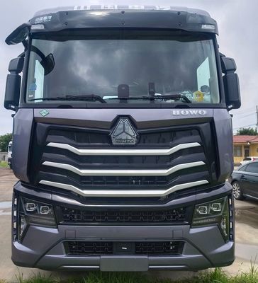 2024 중량용 국가 HOWO 336/371/540HP 6X4/4X4 10/8 휠 트랙션 트럭 헤드 트럭 좌석 ≤5