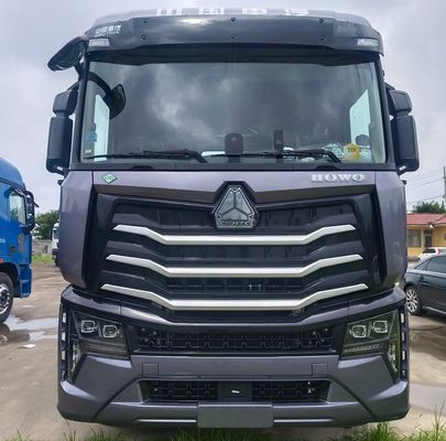 커스터마이징 2024 중량 HOWO 540HP 6X4/10 휠 트랙션 운송 트럭 헤드 트럭