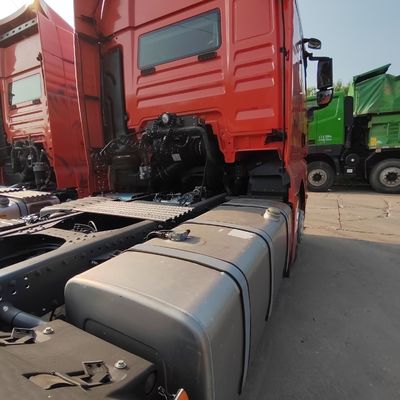 7000.00cm * 250.00cm * 345.00cm 패키지 크기 저렴한 시트랙 6X4 480 HP 트랙터 헤드