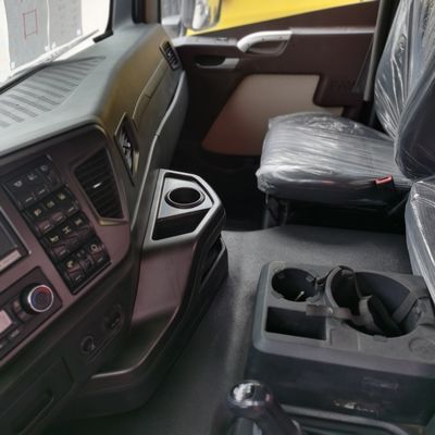 FAW Jh6 국제 630HP 가스 트랙터 트레일러 수동 변속기와 함께 시노트럭 차체