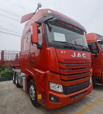 중량 픽업이 쉬운 JAC 6X4 트럭 1000L 연료 탱크 6.8x2.5x3.8m